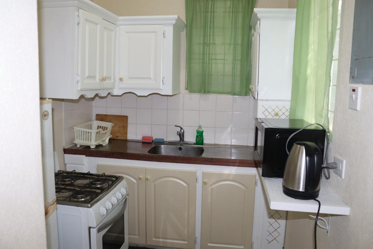 Ocean View Apartments Bridgetown Luaran gambar